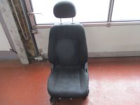 Sitz links vorn Flecken siehe Bild<br>MERCEDES-BENZ C-KLASSE T-MODEL (S203) C 220 CDI