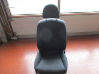 Sitz rechts vorn Rechtslenker 5 Trer Flecken siehe Bild<br>HONDA CIVIC VII HATCHBACK (EU, EP, EV) 1.4IS