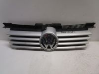 Khlergrill Mit VW Emblem. Farbe: Silber Metallic.<br>VW BORA (1J2) 1.6