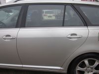 T?r links hinten Kratzer siehe Bilder<br>TOYOTA AVENSIS KOMBI (T25) 1.8